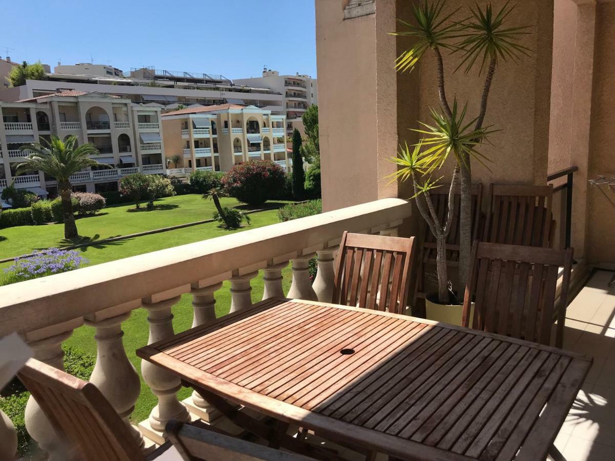 Domaine D'Ahmosis, Modern 2 Bedrooms Refurbished Apartment, F3 Moderne Fraichement Renove Le Cannet Exteriör bild
